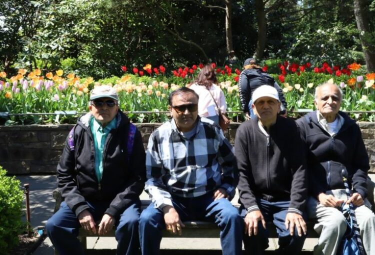 SACSS Seniors Visit the Brooklyn Botanic Garden
